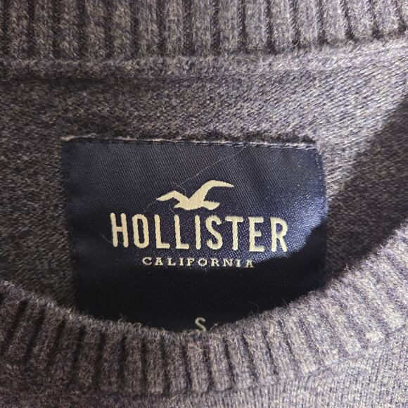Men's Hollister Grey Sweater - Size Small - Great Condition! - Picture 5 of 5